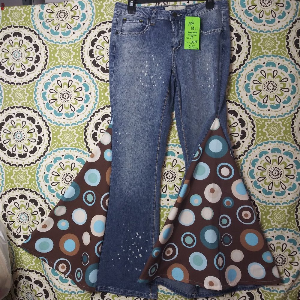 1911 Jeaniemade Size 10 Mix it Brand Bell-Bottoms